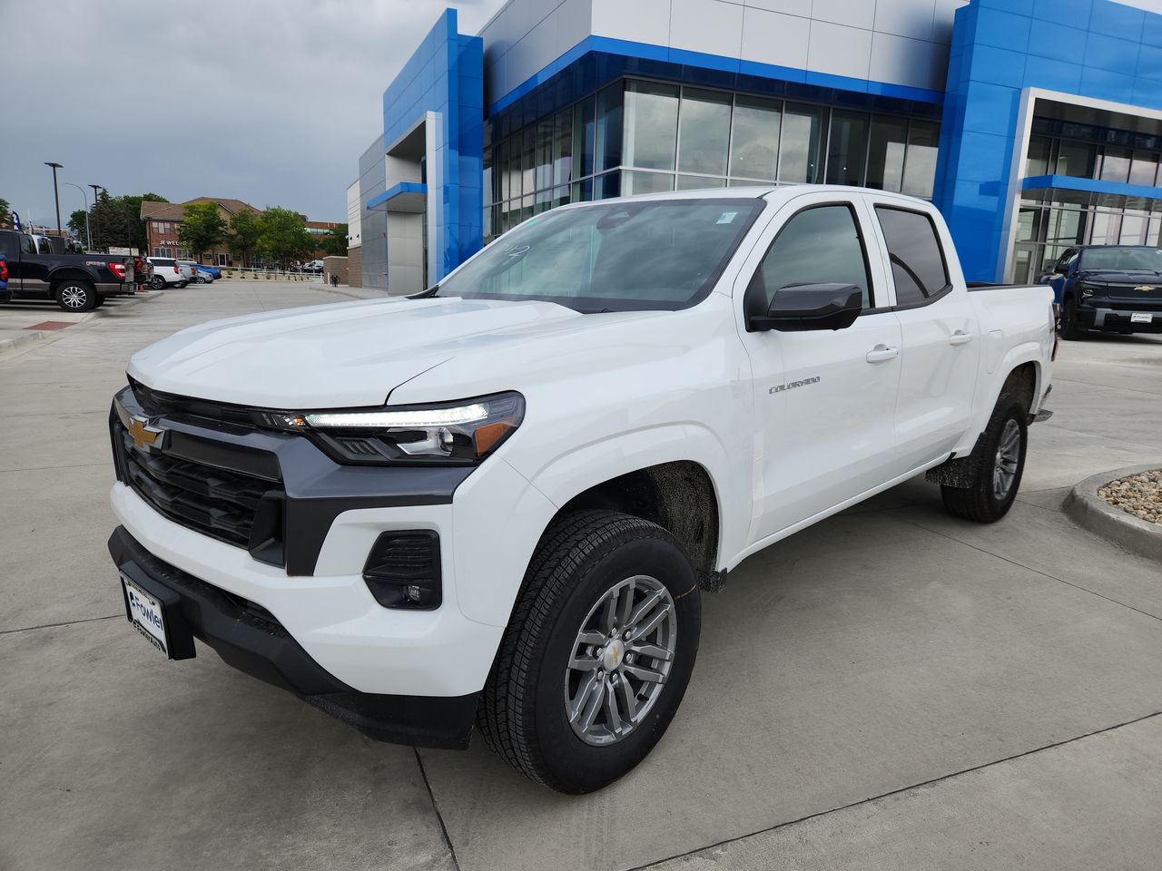 2025 Chevrolet Colorado Work Truck LT photo 4