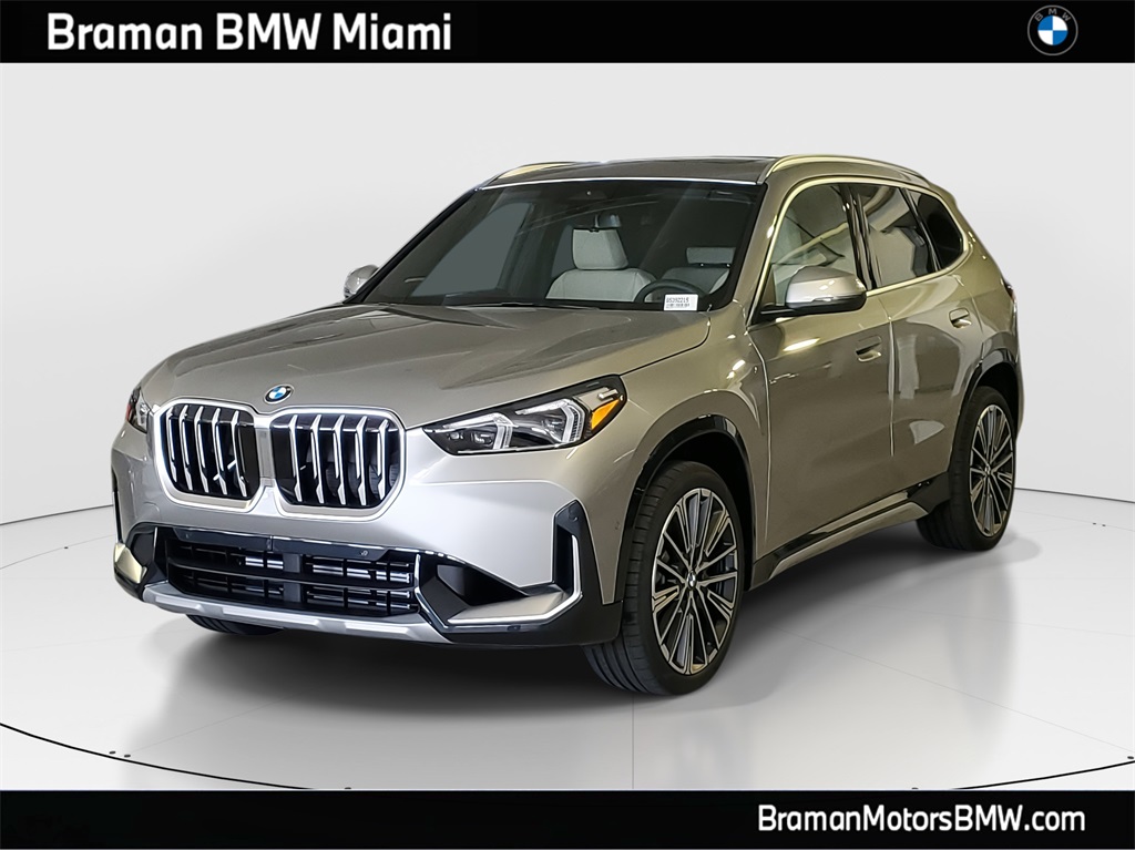 2025 BMW X1 28i's photo