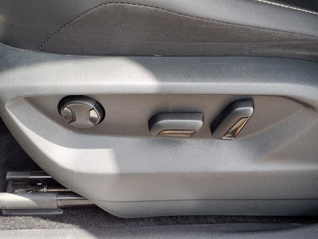 2021 Volkswagen Tiguan SE R-Line Black photo 4