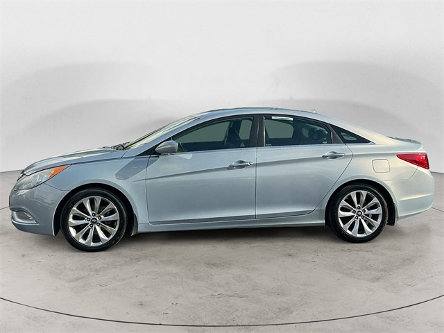 2012 Hyundai Sonata SE photo 2