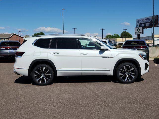 2025 Volkswagen Atlas SEL Premium R-Line photo 2