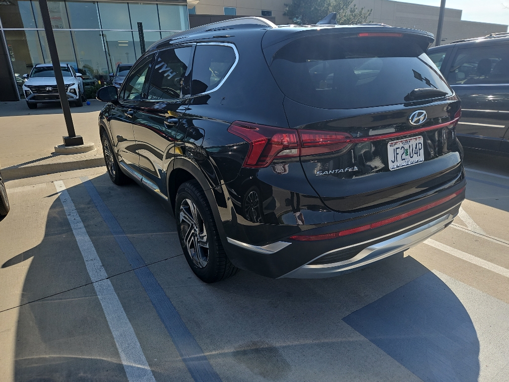 2021 Hyundai Santa Fe SEL photo 2