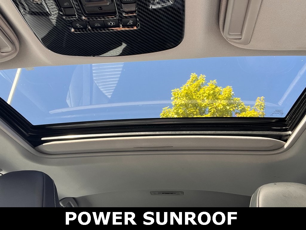 2020 Toyota Camry Base photo 3