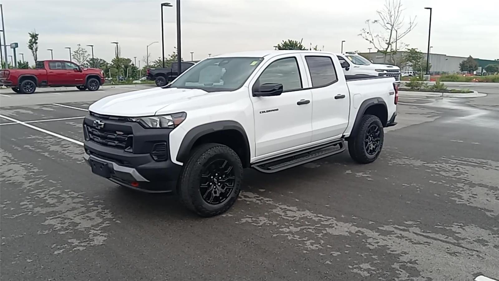2026 Chevrolet Colorado Trail Boss photo 3