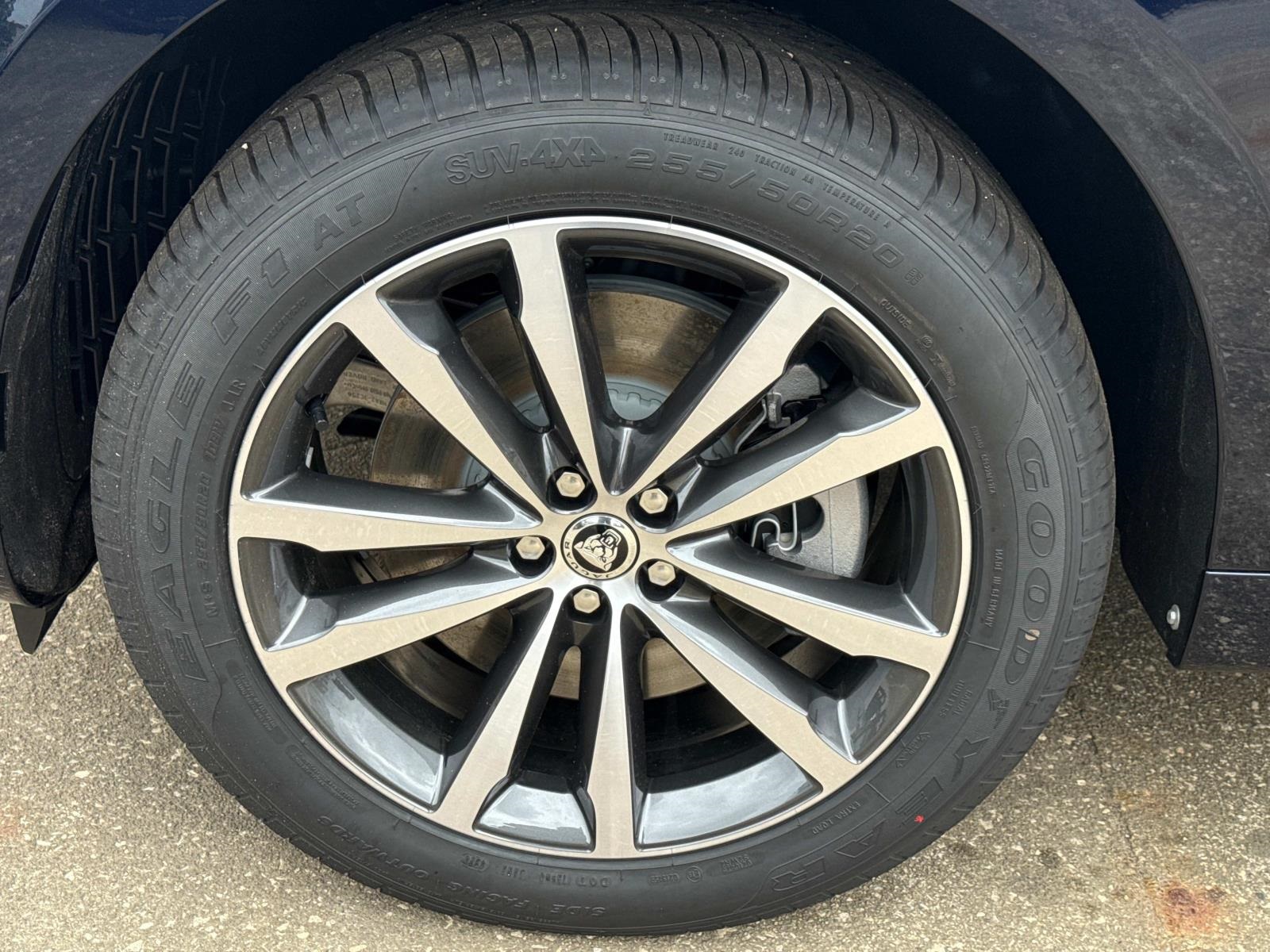 2026 Jaguar F-PACE P250 R-Dynamic S photo 3