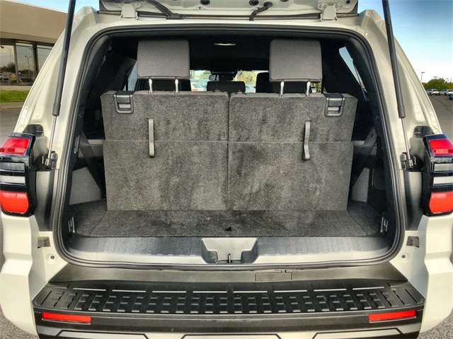 2025 Toyota 4Runner SR5 photo 14