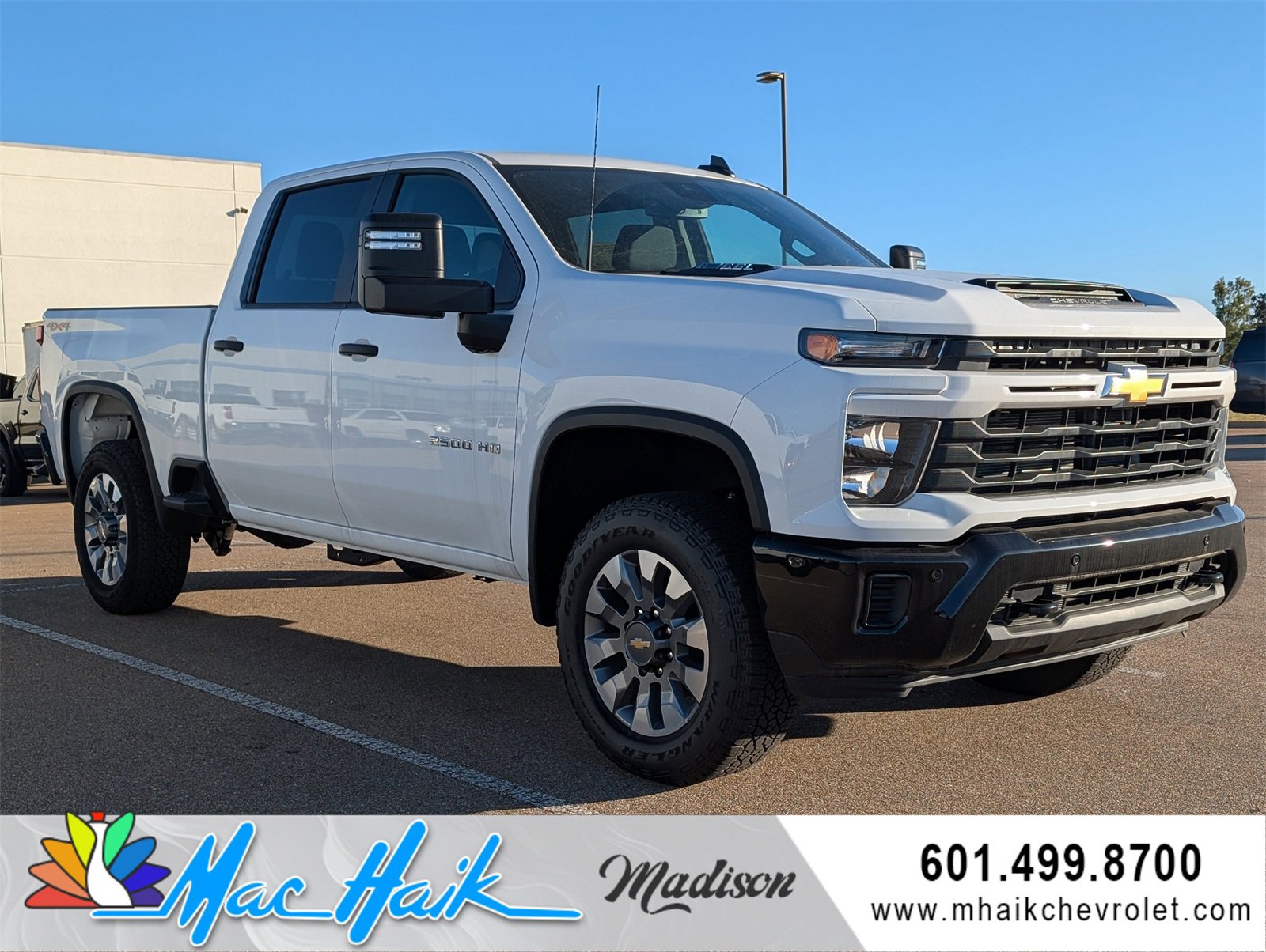 2025 Chevrolet Silverado 2500HD Custom's photo