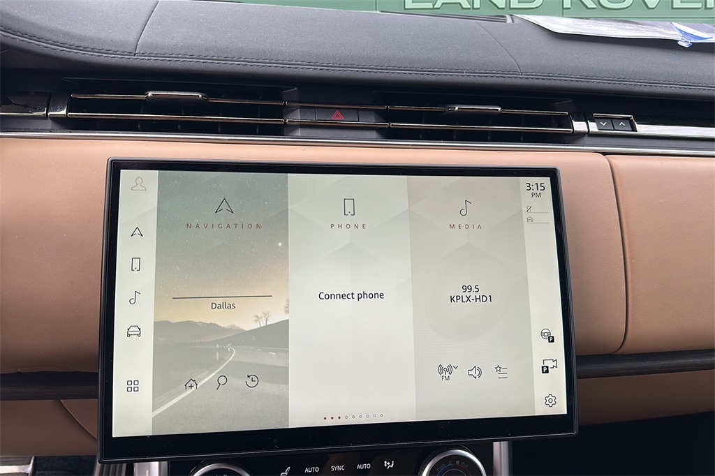 2023 Land Rover Range Rover SE photo 10