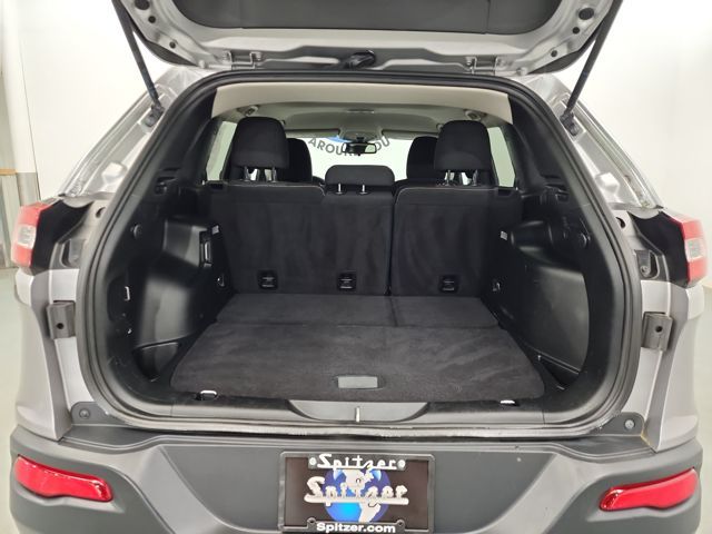2016 Jeep Cherokee Latitude photo 6