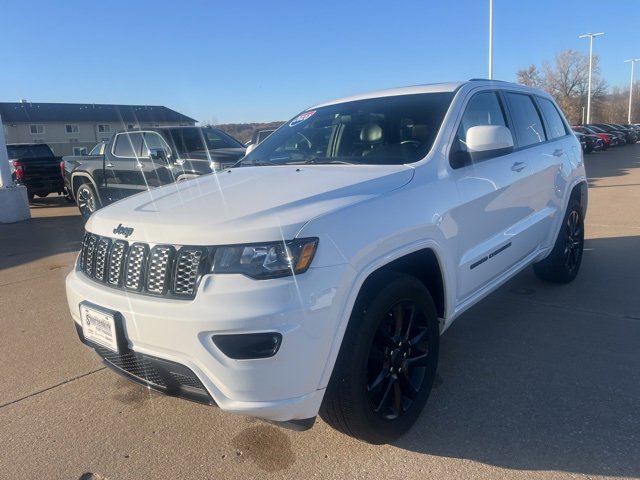 2020 Jeep Grand Cherokee Altitude's photo