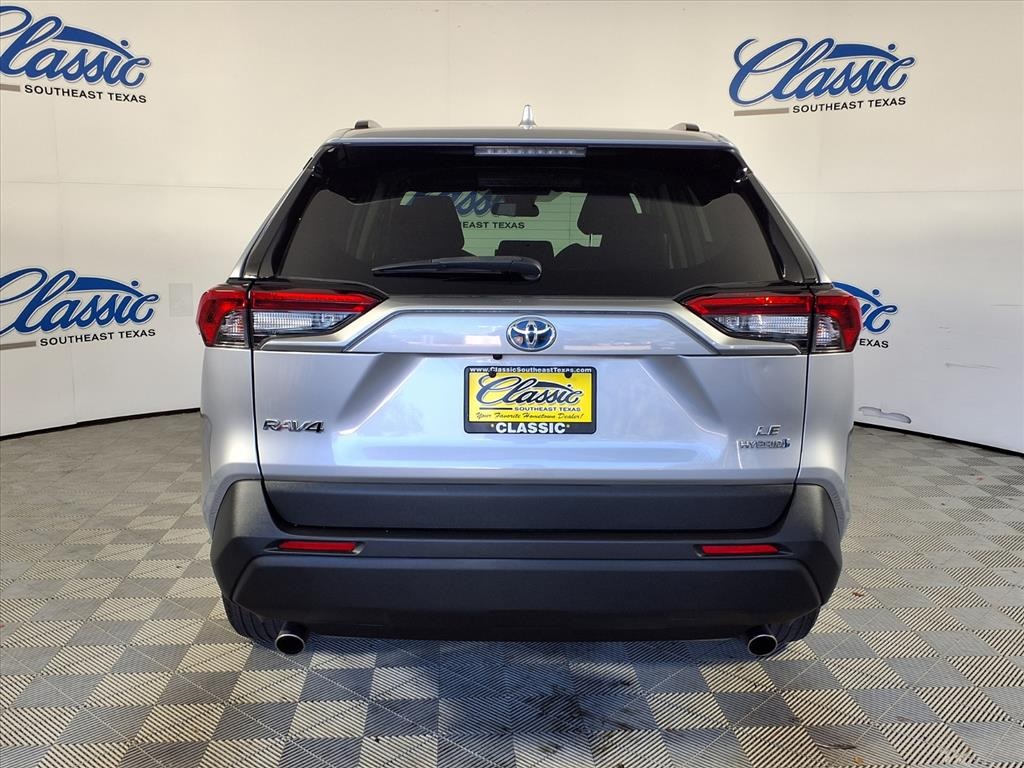 2022 Toyota RAV4 Hybrid LE photo 6