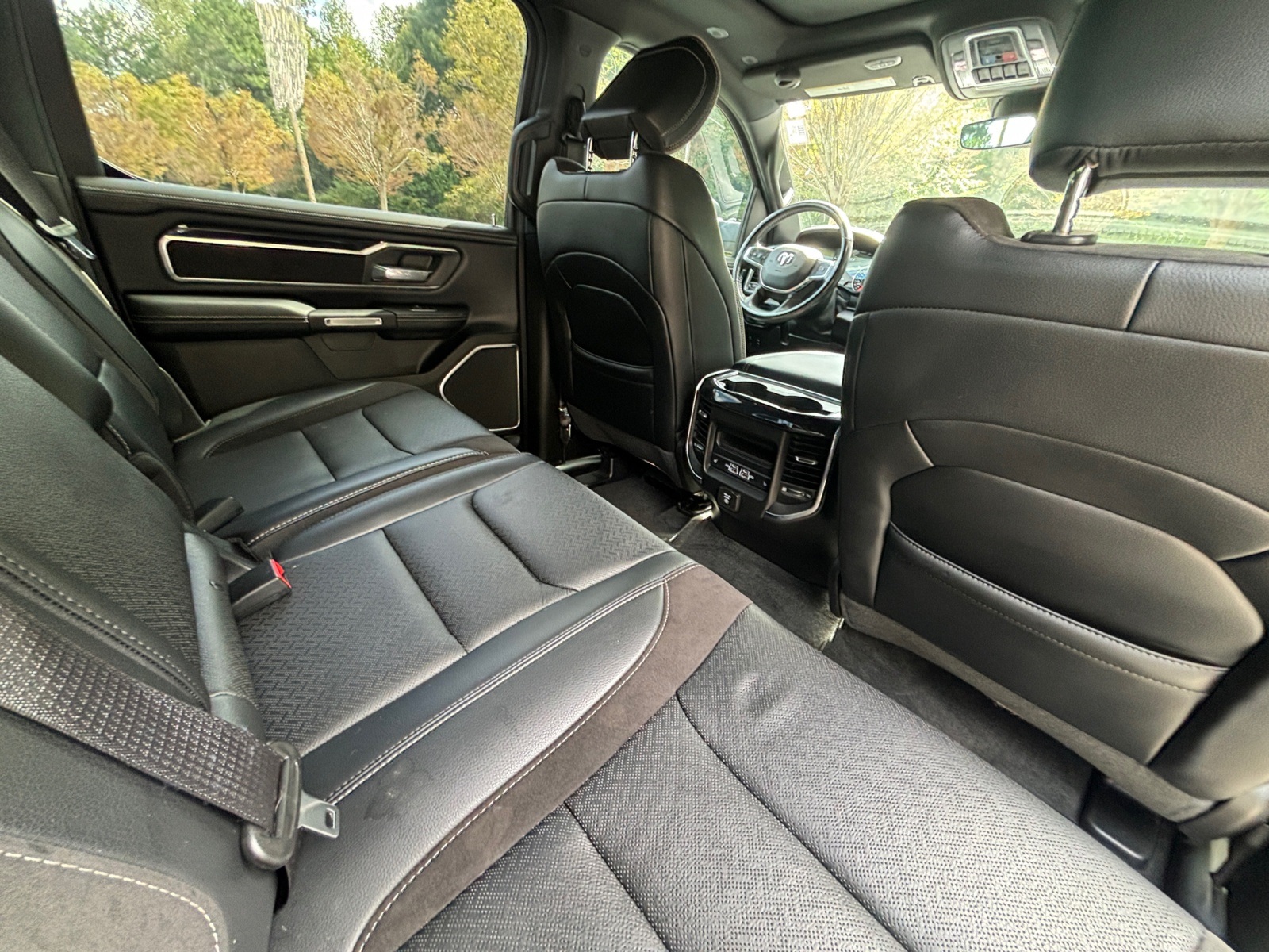2022 Ram 1500 Laramie photo 15