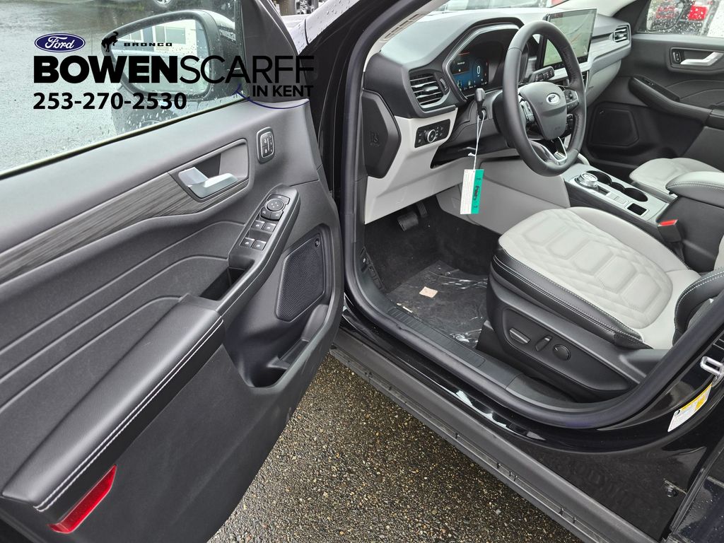 2024 Ford Escape Plug-In Hybrid Base photo 13