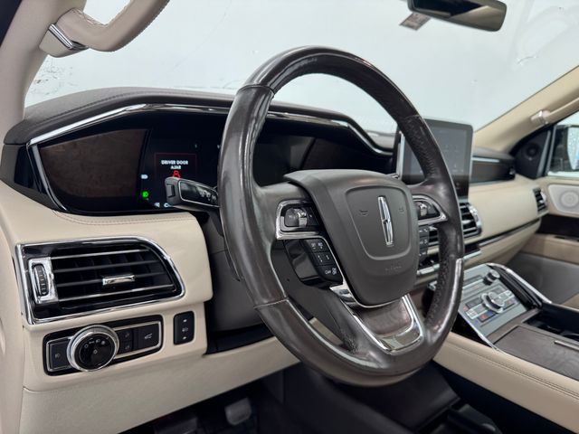 2019 Lincoln Navigator L Reserve photo 34