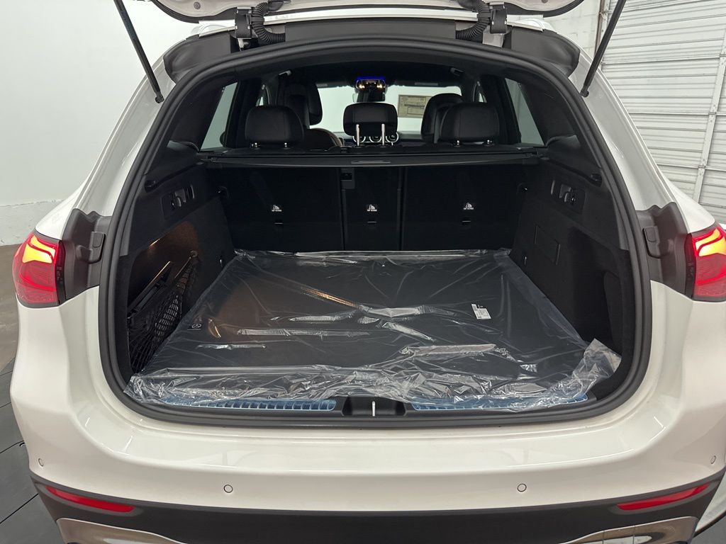 2025 Mercedes Benz GLC 300 4MATIC photo 18