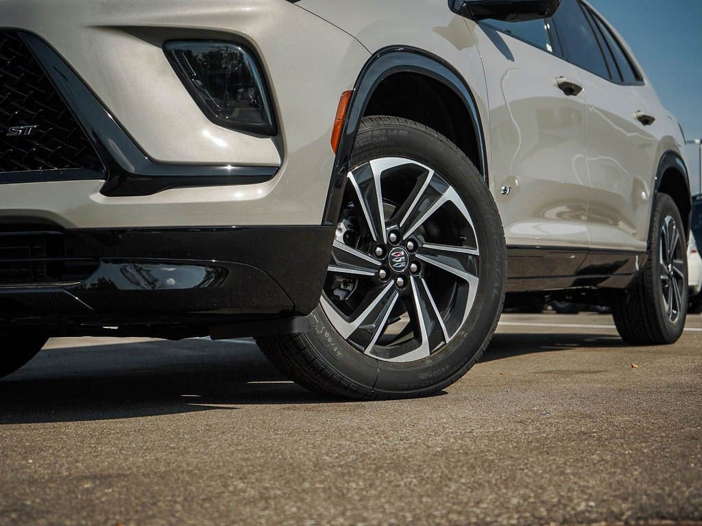 2026 Buick Enclave Sport Touring photo 5