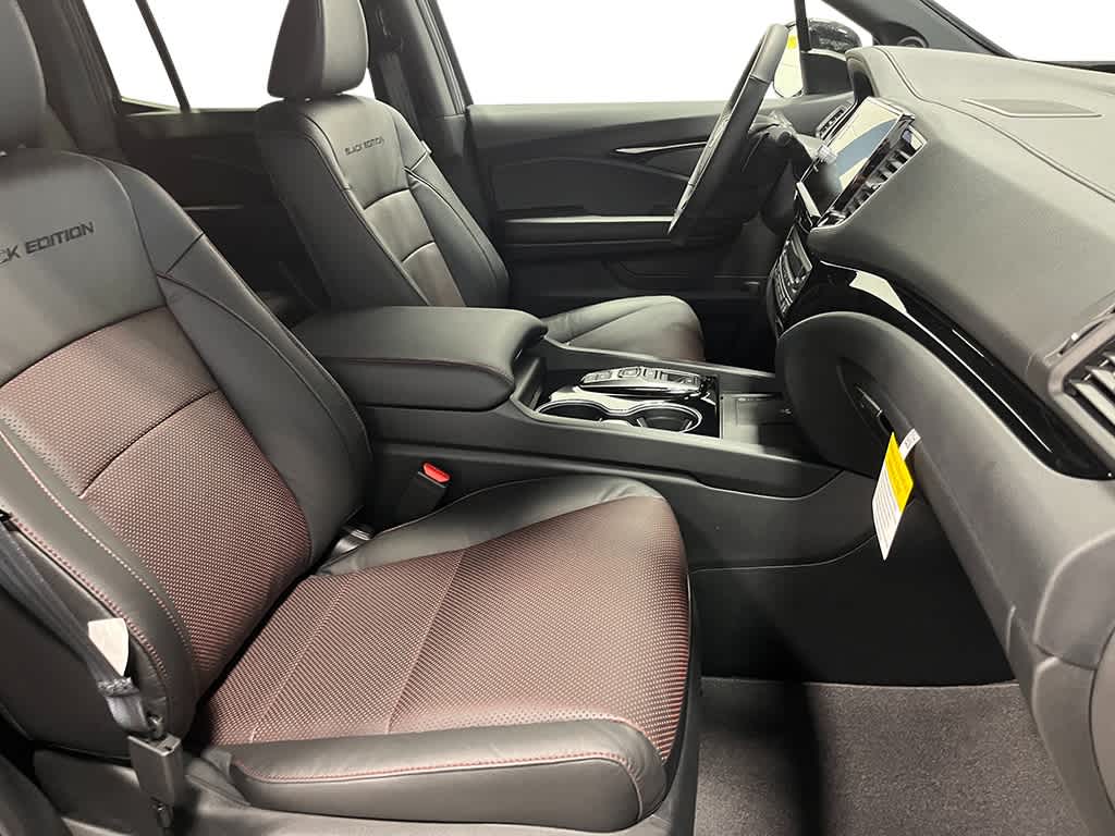 2025 Honda Ridgeline Black Edition photo 28