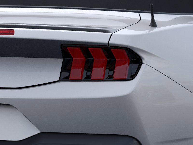 2025 FORD MUSTANG - Image 21
