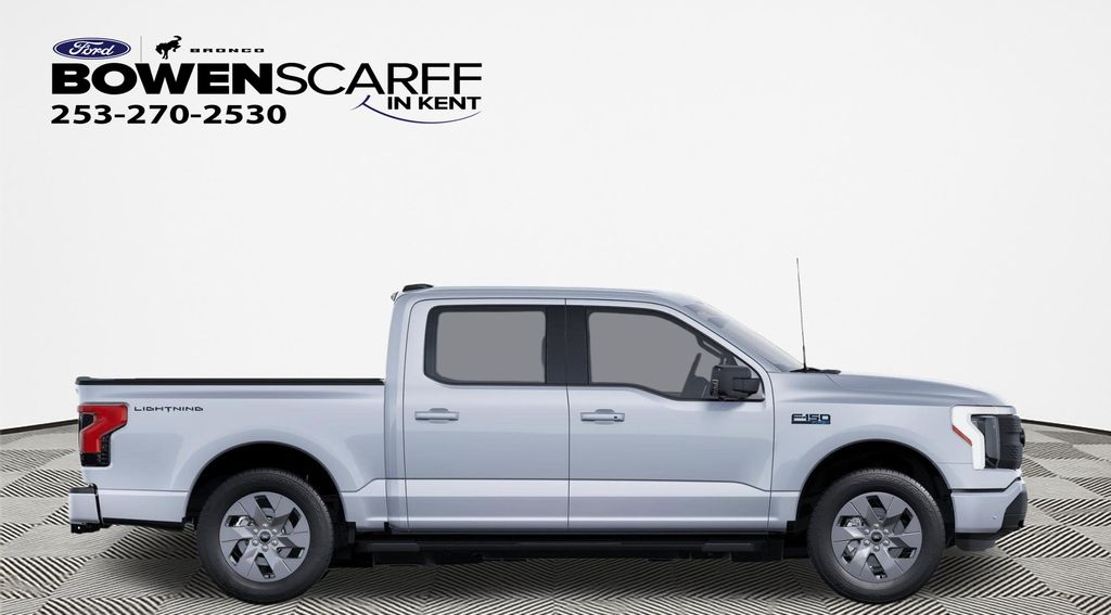 2025 Ford F-150 Lightning XLT photo 4