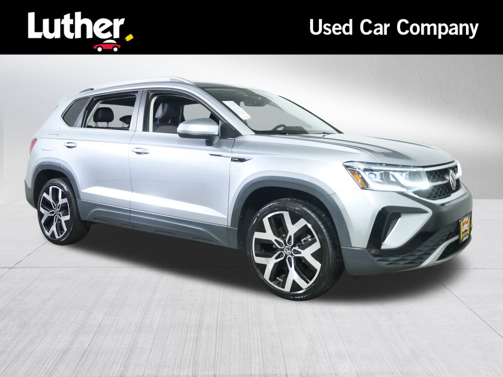 2022 Volkswagen Taos SEL's photo