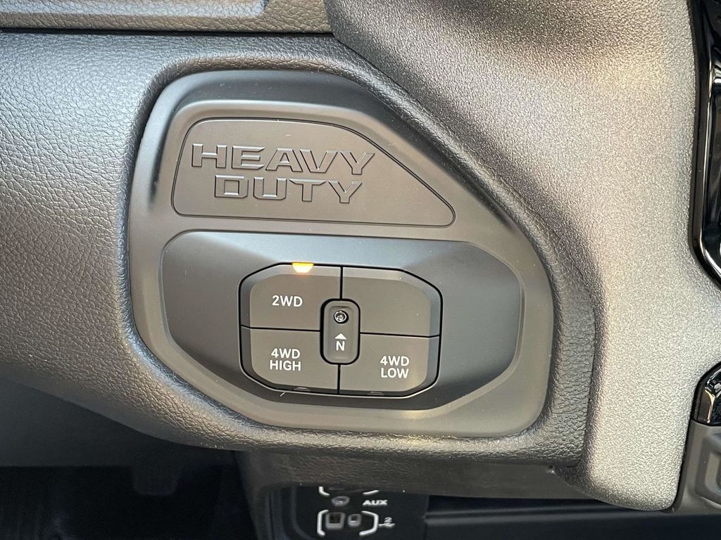 2025 Ram 2500 Tradesman photo 33