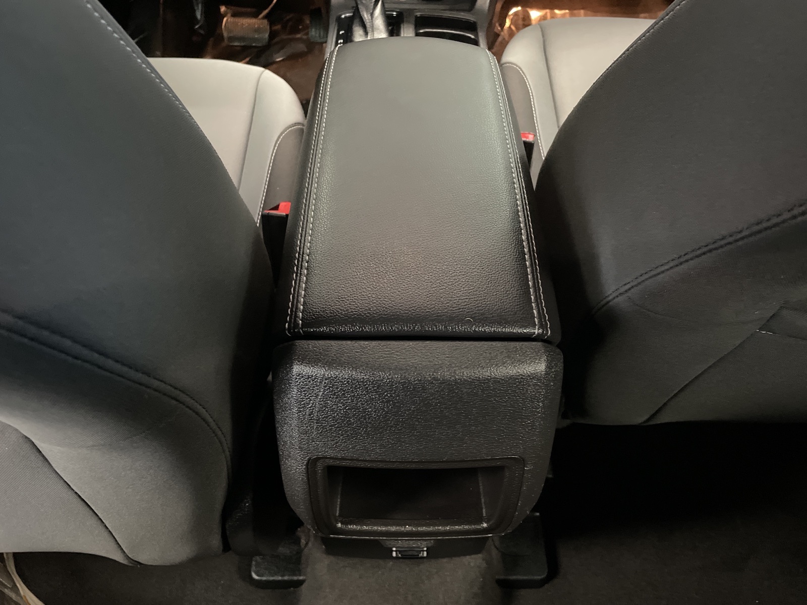 2019 Ford Escape S photo 32