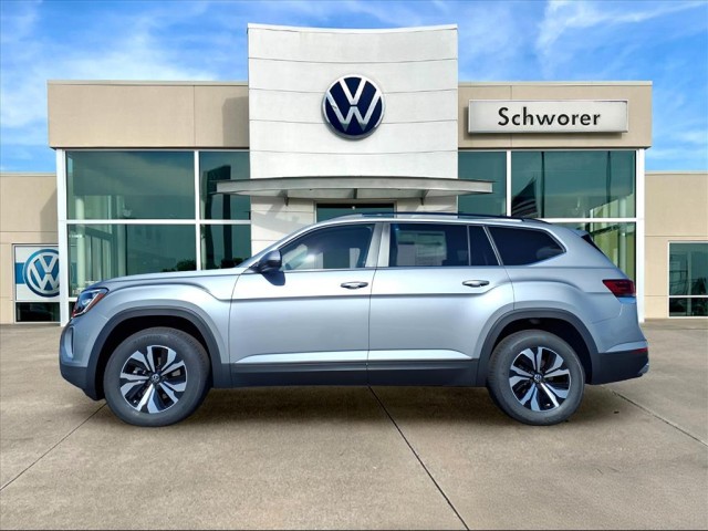 2026 Volkswagen Atlas SE's photo
