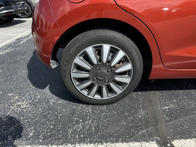 2021 Chevrolet Spark LS photo 3