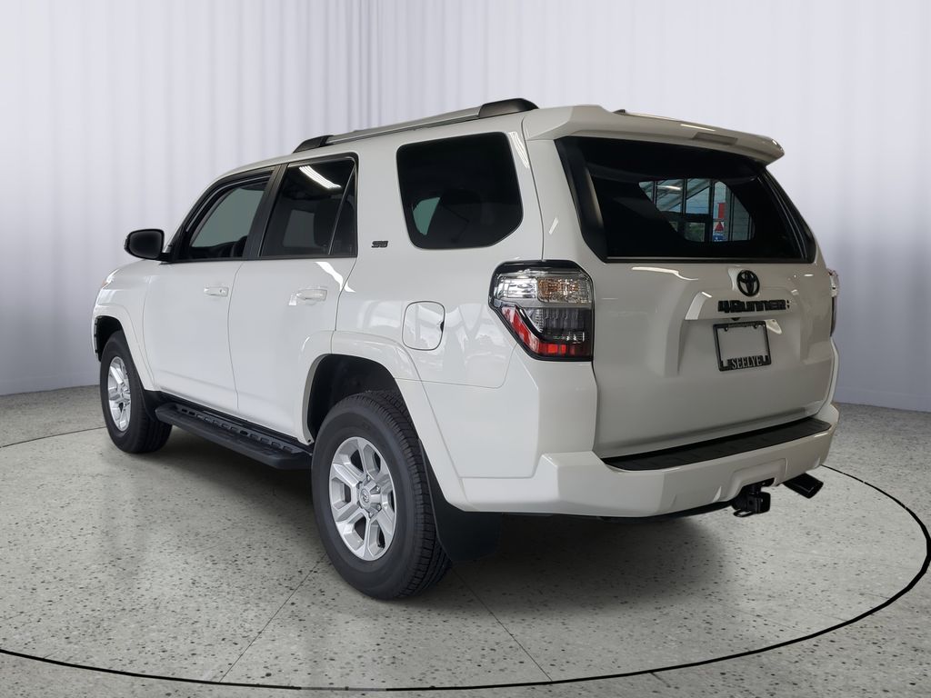 2024 Toyota 4Runner SR5 photo 3