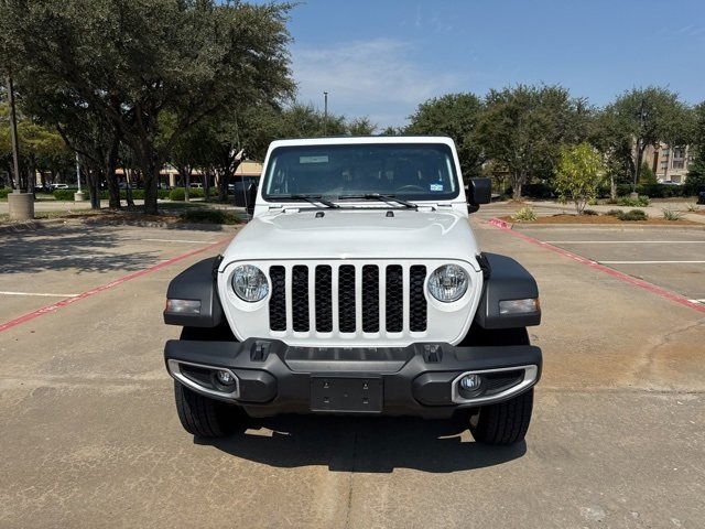 2023 Jeep Gladiator Sport photo 2
