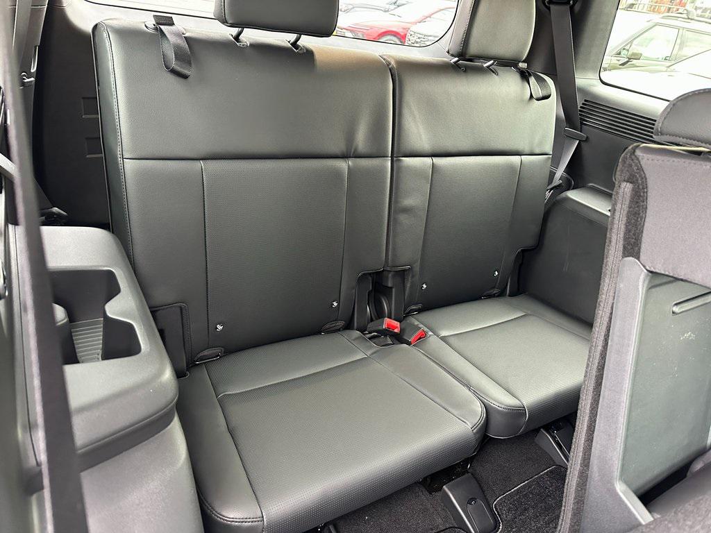 2025 Hyundai Santa Fe Limited photo 4