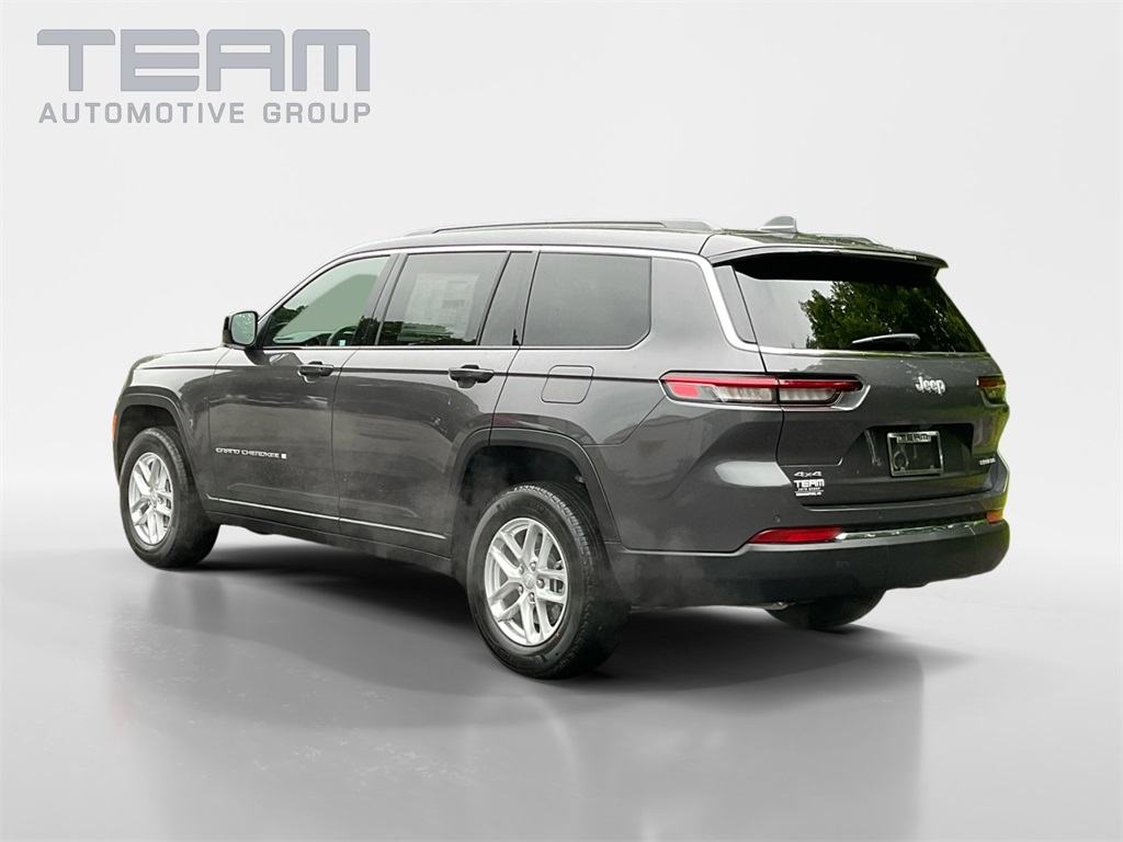 2025 Jeep Grand Cherokee Laredo photo 5