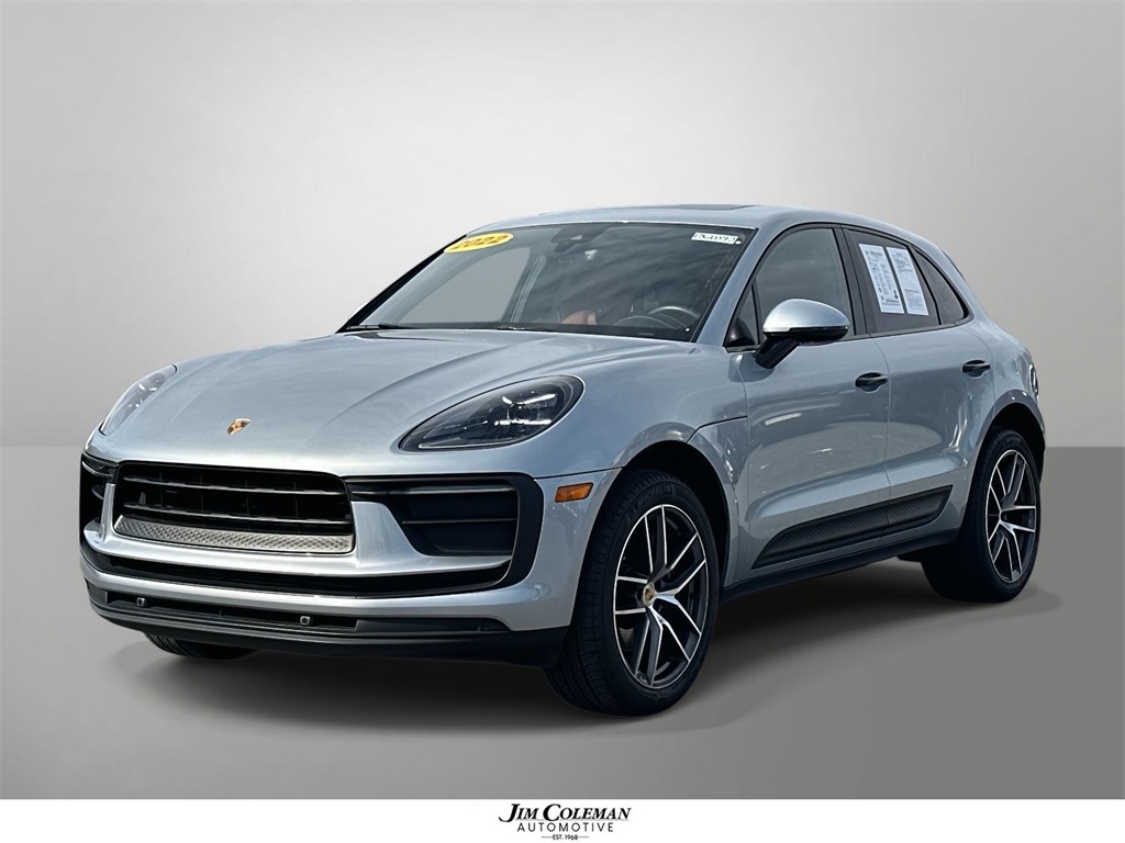 2022 Porsche Macan Base