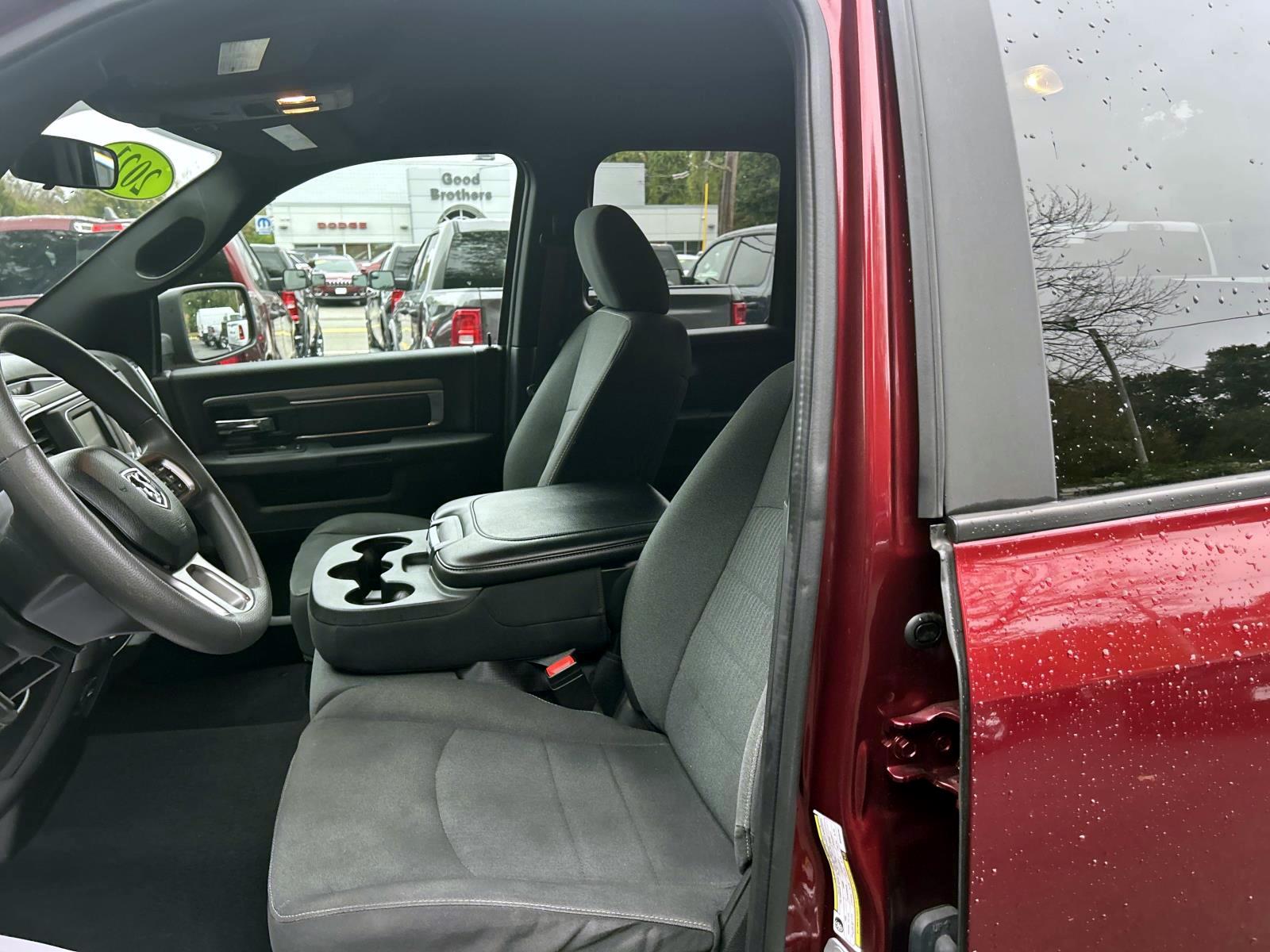 2021 Ram 1500 Classic Warlock photo 10