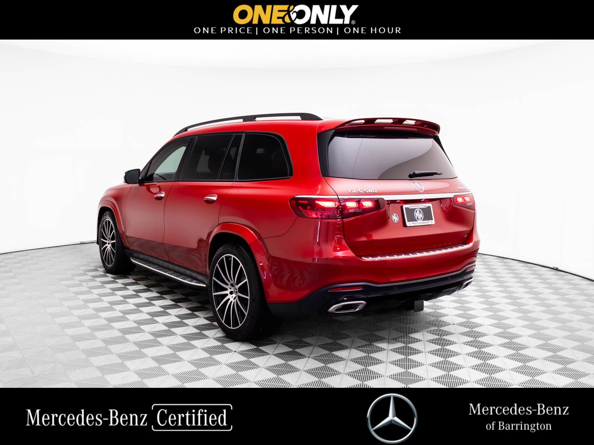 2024 Mercedes Benz GLS 580 4MATIC photo 3