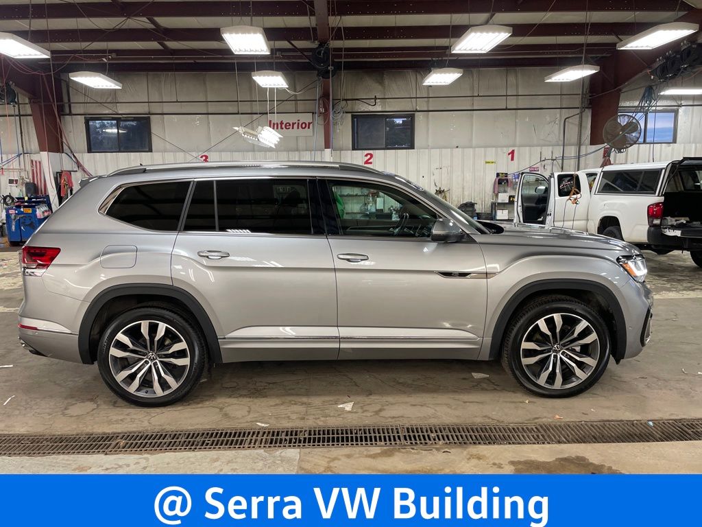 2023 Volkswagen Atlas V6 SEL Premium R-Line photo 4