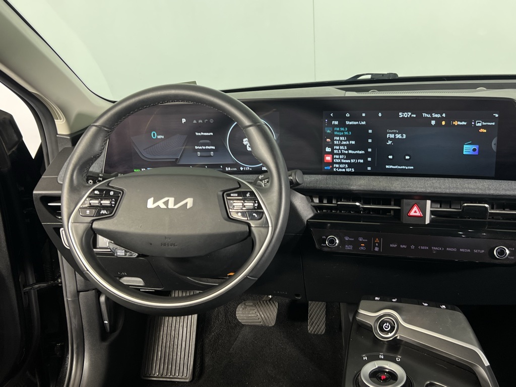 2022 Kia EV6 Light Wind GT-Line photo 9