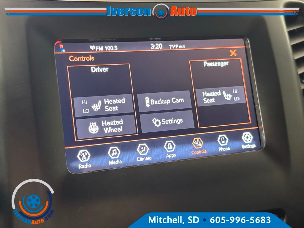 2021 Jeep Cherokee Latitude Lux photo 19