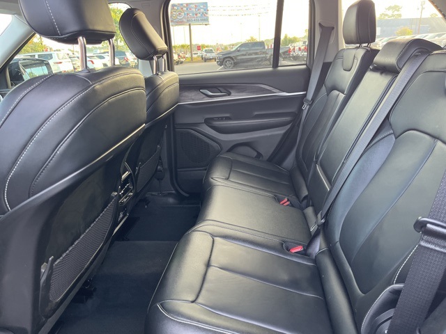 2023 Jeep Grand Cherokee Limited photo 9