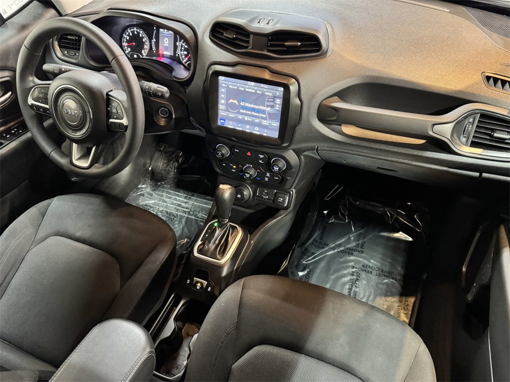2023 Jeep Renegade Latitude Upland photo 37