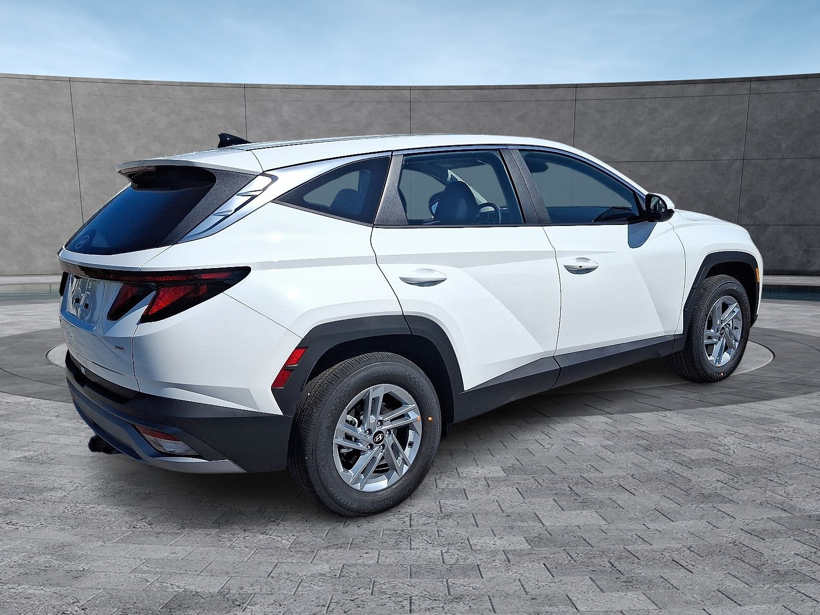 2026 Hyundai Tucson SE photo 7