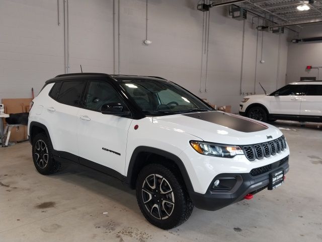 2024 Jeep Compass Trailhawk's photo