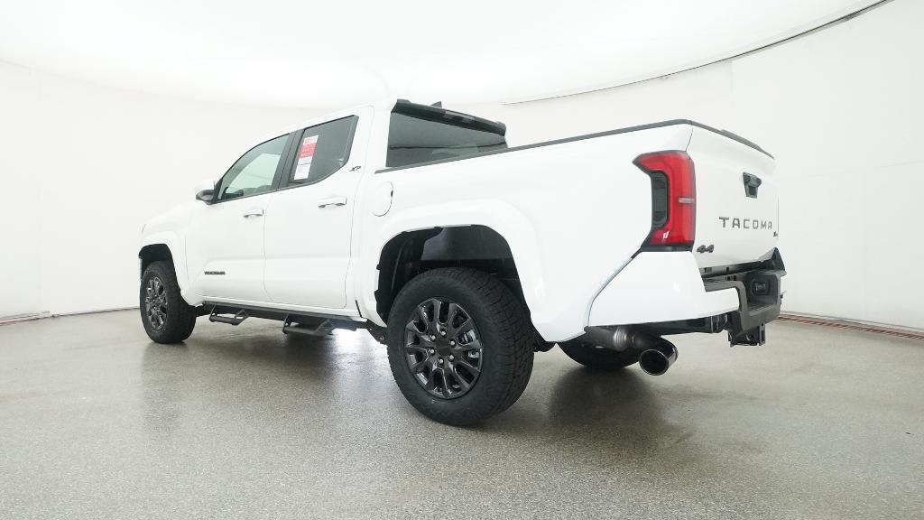 2025 Toyota Tacoma SR5 4x4 Double Cab photo 14