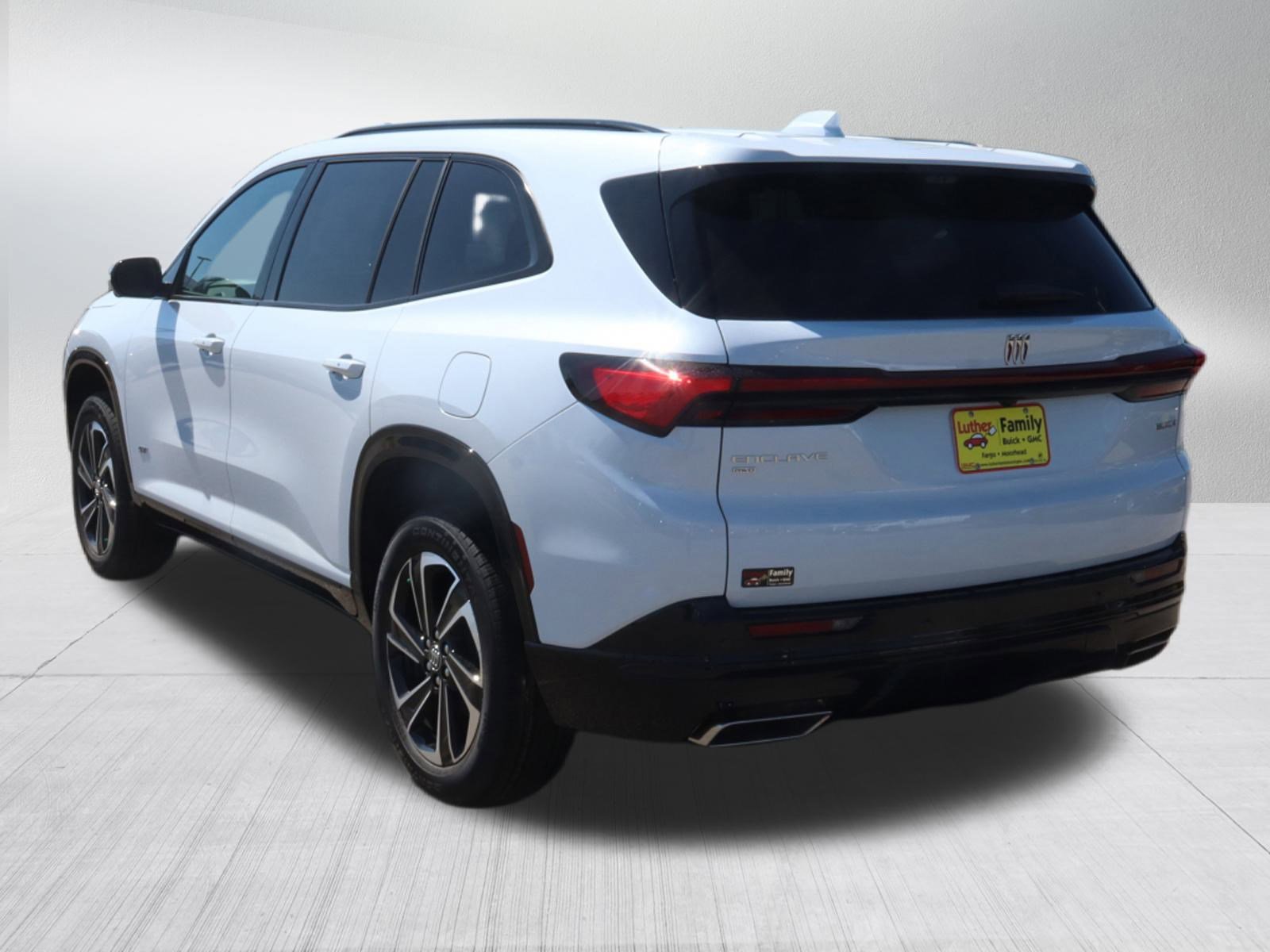 2026 Buick Enclave Sport Touring photo 5