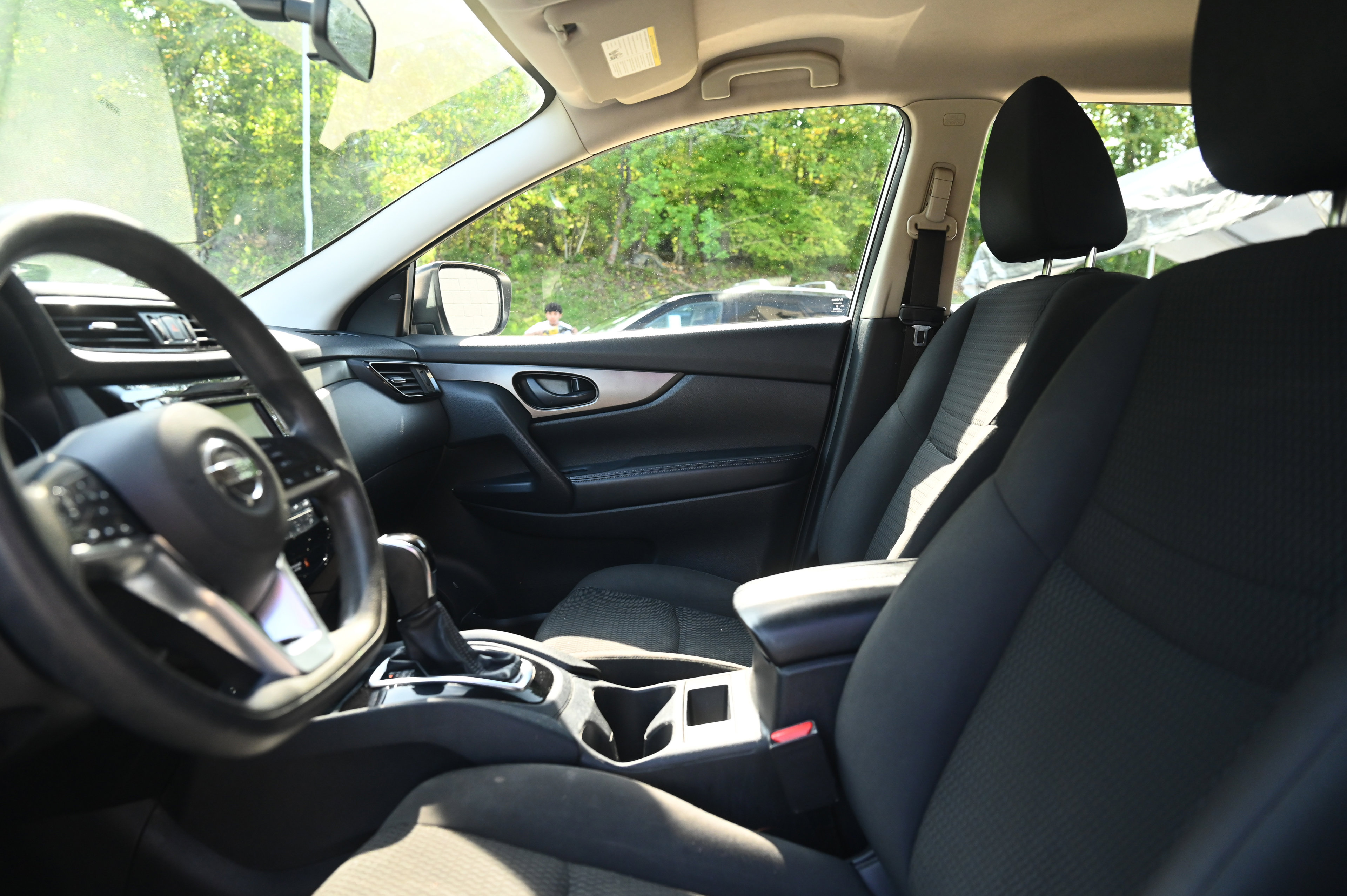 2019 Nissan Rogue Sport S photo 16