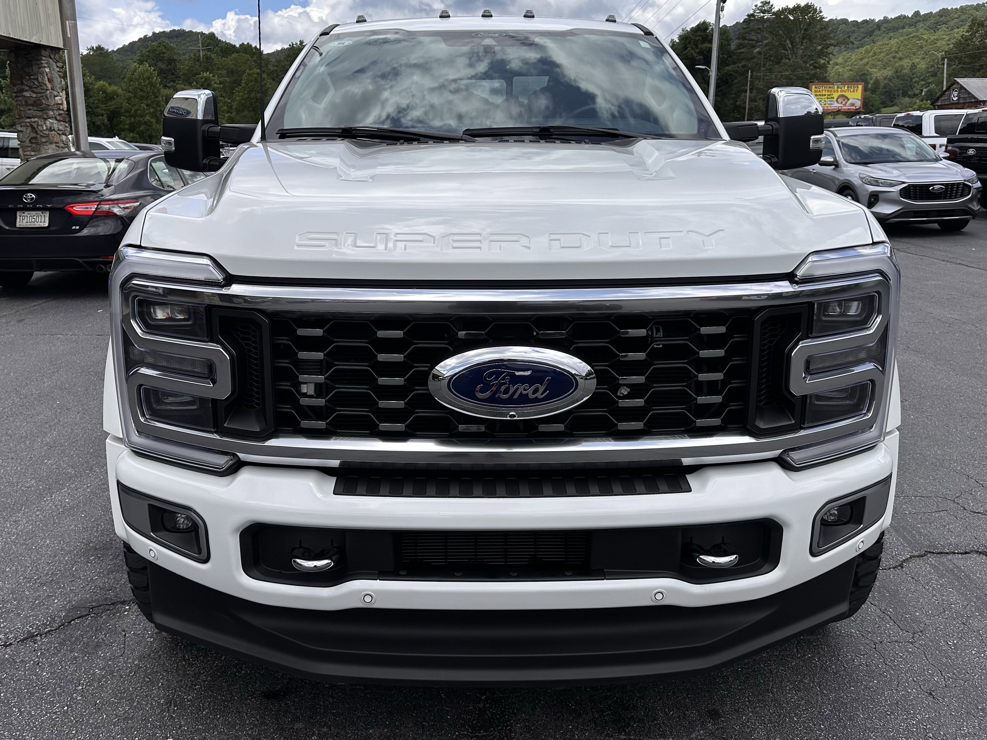 2024 Ford F-450 Limited photo 2