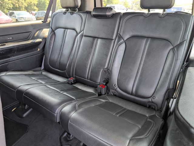 2023 Jeep Wagoneer L Series II photo 22