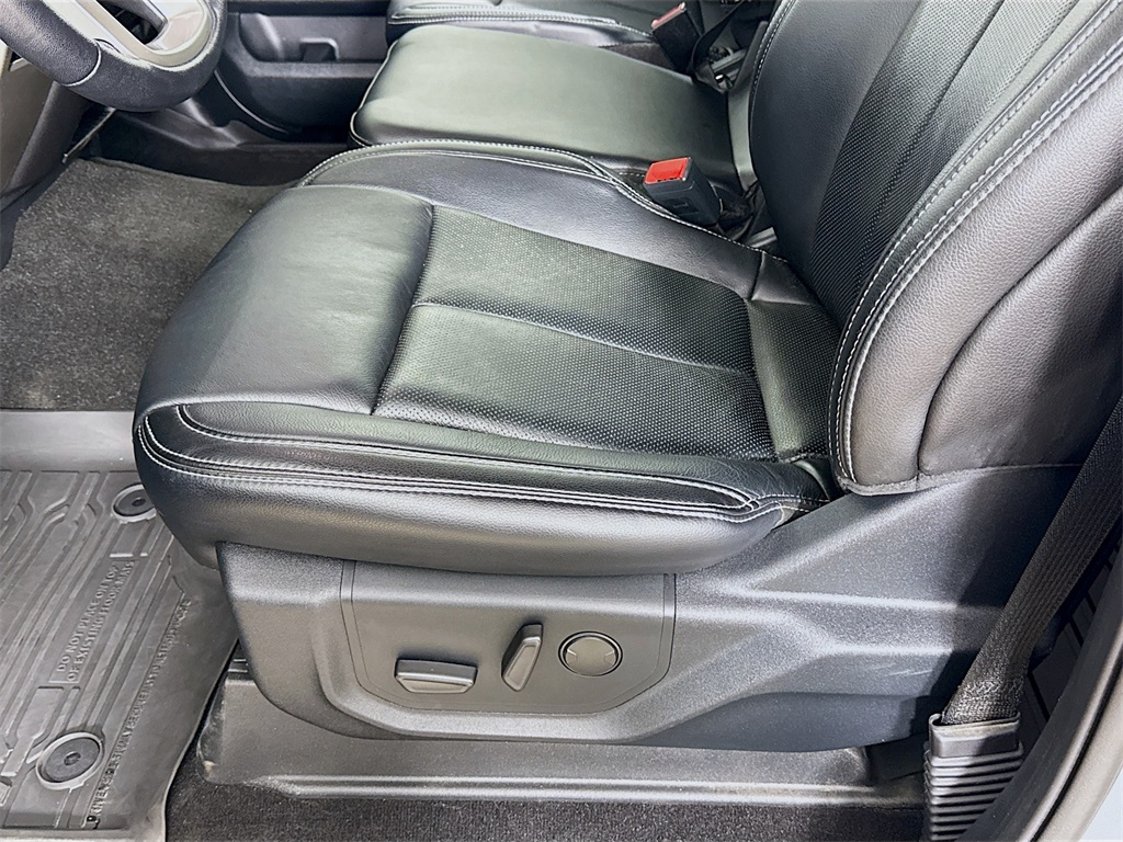 2020 Ford F-150 Lariat photo 19