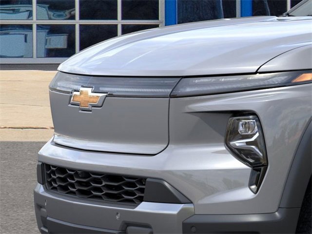2026 Chevrolet Silverado photo 12