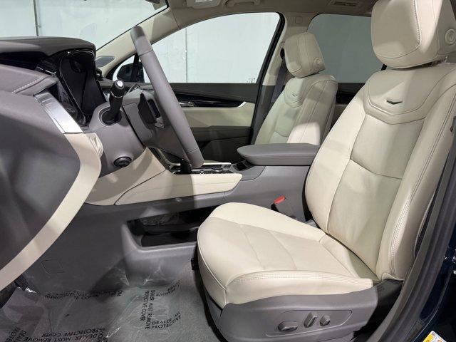 2025 Cadillac XT6 Premium Luxury photo 4